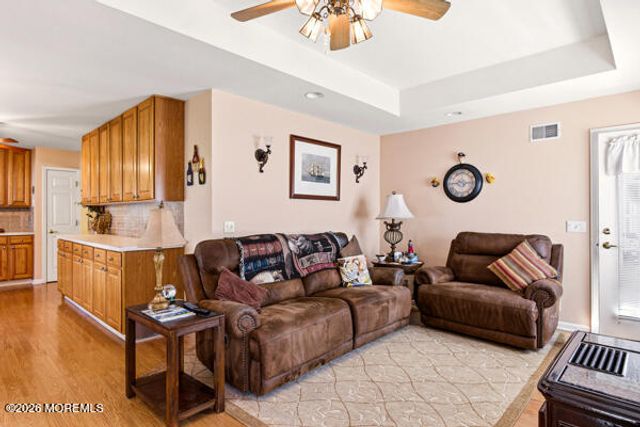 4 Rosewood Court, Lakewood, NJ 08701