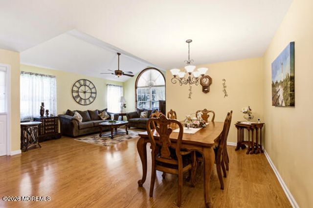 4 Rosewood Court, Lakewood, NJ 08701