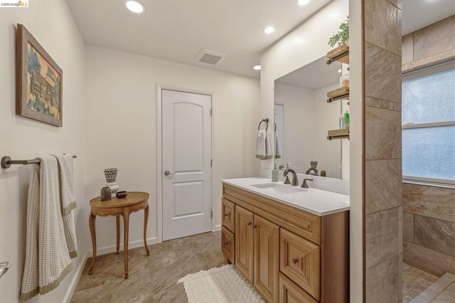 18850 Cherokee Rd, Tuolumne, CA 95379
