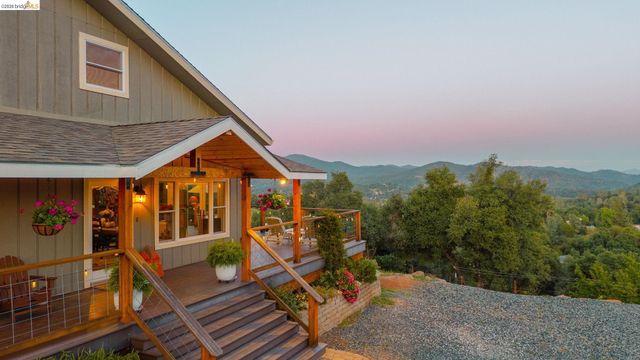 18850 Cherokee Rd, Tuolumne, CA 95379
