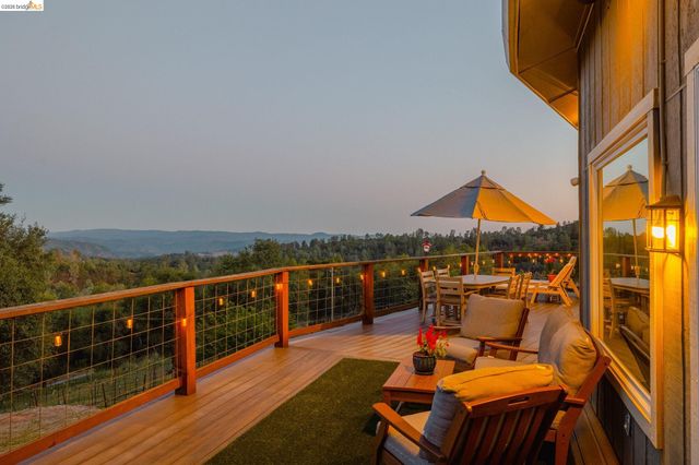 18850 Cherokee Rd, Tuolumne, CA 95379