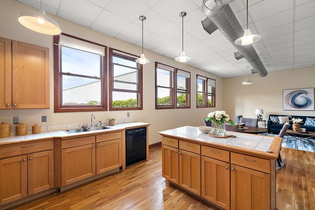 1395 Antietam Avenue 51, Detroit, MI 48207