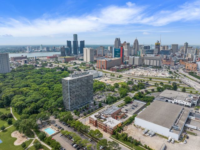 1395 Antietam Avenue 51, Detroit, MI 48207