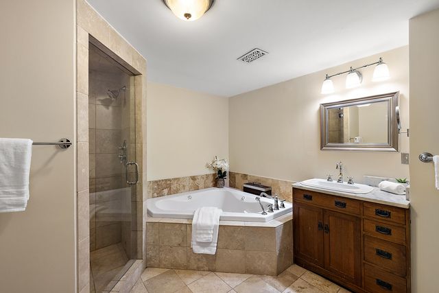 1395 Antietam Avenue 51, Detroit, MI 48207