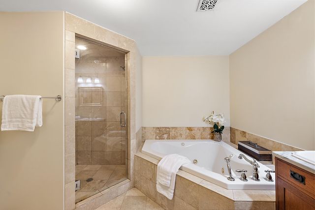 1395 Antietam Avenue 51, Detroit, MI 48207