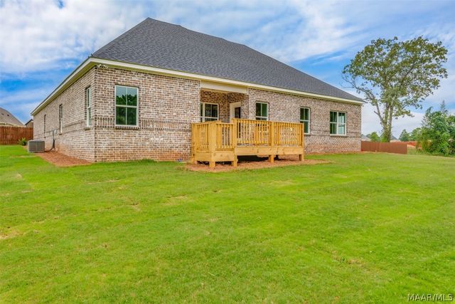 108 Hillston Drive, Wetumpka, AL 36093