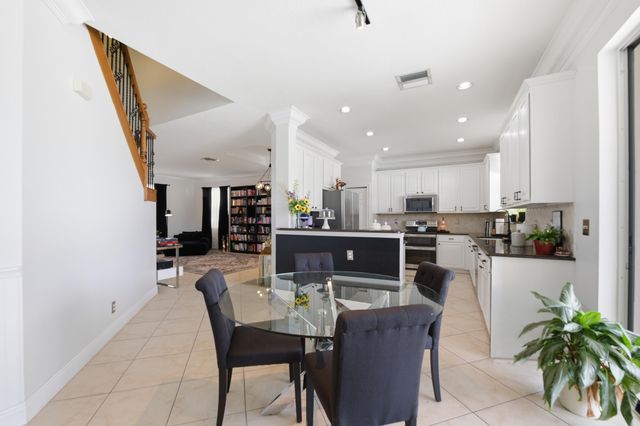 2644 San, West Palm Beach, FL 33411