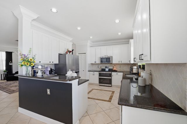 2644 San, West Palm Beach, FL 33411