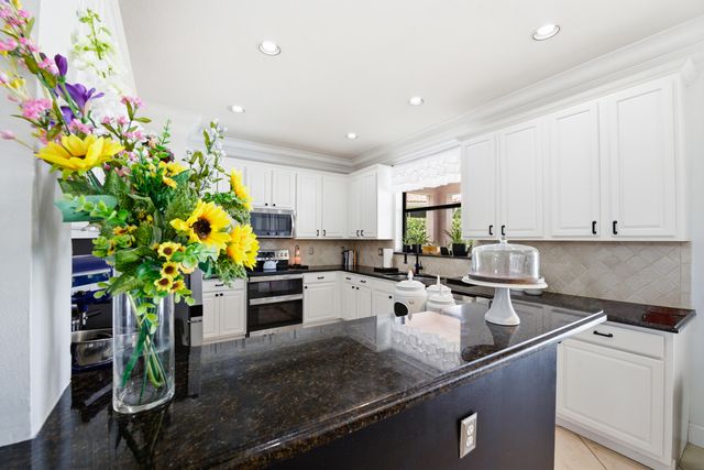 2644 San, West Palm Beach, FL 33411