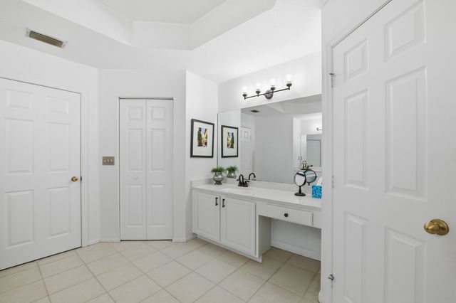 2644 San, West Palm Beach, FL 33411