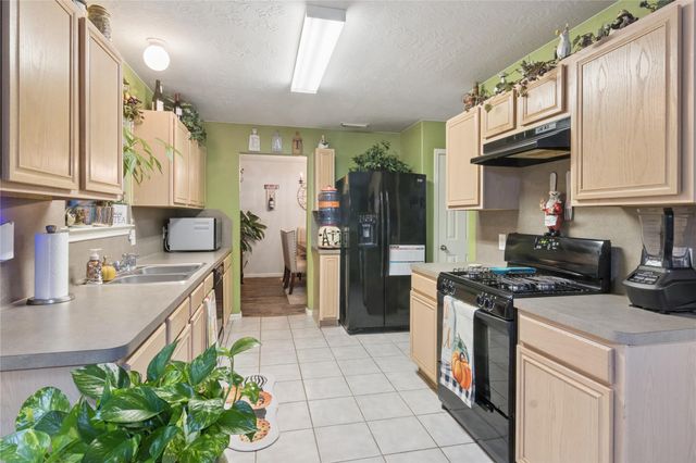 7806 Tamora Lane, Pasadena, TX 77505