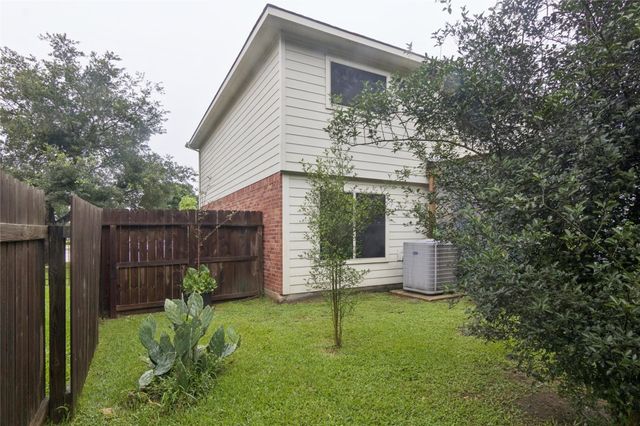 7806 Tamora Lane, Pasadena, TX 77505