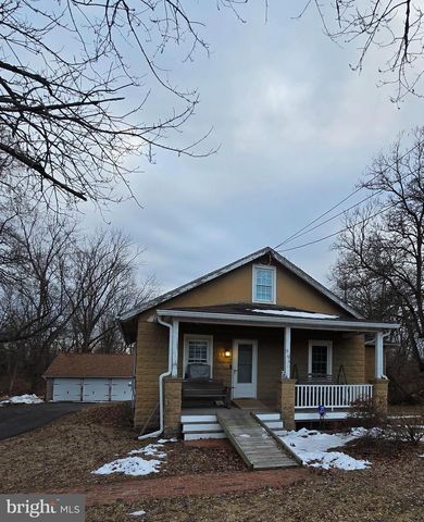 566 NEW BRITAIN RD, Doylestown, PA 18901