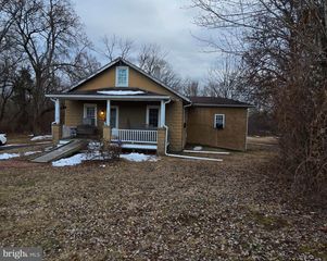 566 NEW BRITAIN RD, Doylestown, PA 18901