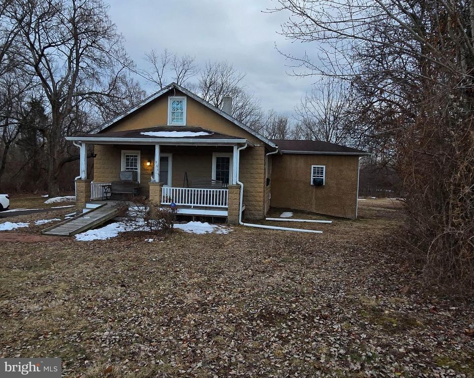 566 NEW BRITAIN RD, Doylestown, PA 18901
