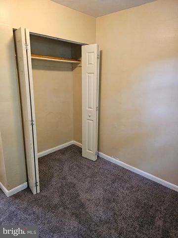 5 PLOVER CIR, Newark, DE 19702