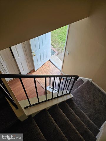 5 PLOVER CIR, Newark, DE 19702