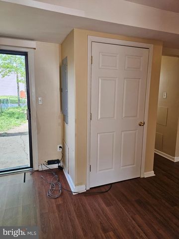 5 PLOVER CIR, Newark, DE 19702