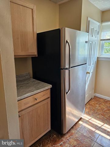 5 PLOVER CIR, Newark, DE 19702