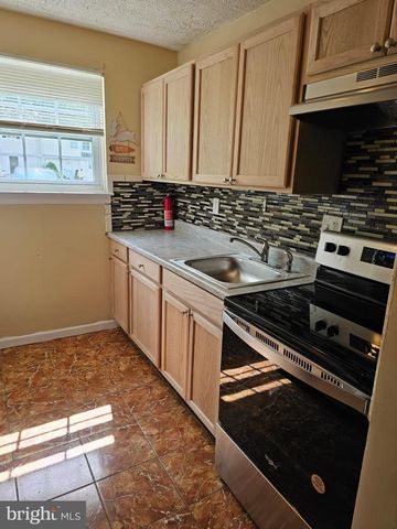 5 PLOVER CIR, Newark, DE 19702