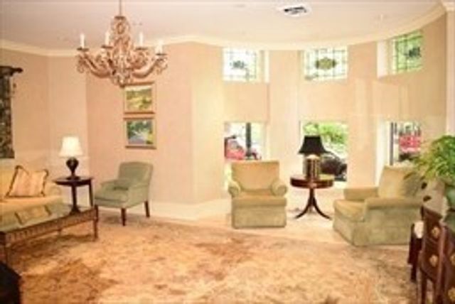 416 Commonwealth Ave 711, Boston, MA 02215