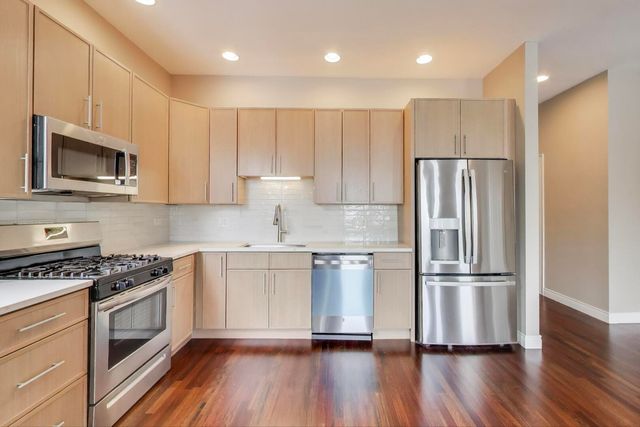 6320 S Greenwood Avenue 3, Chicago, IL 60637