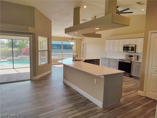 3314 SW 11th PL, Cape Coral, FL 33914