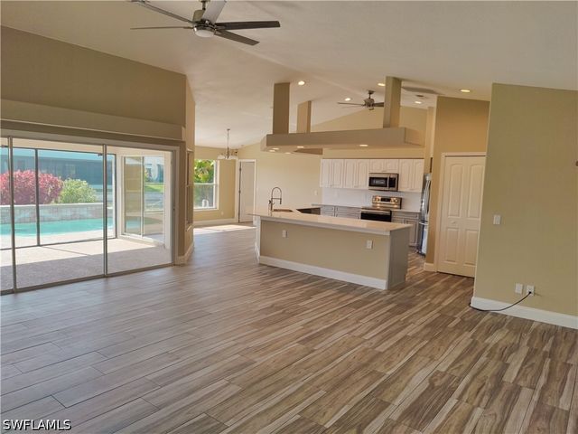 3314 SW 11th PL, Cape Coral, FL 33914