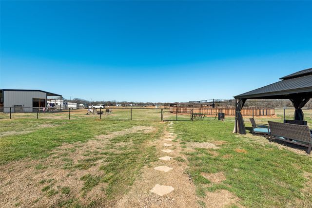 711 801c, Cleburne, TX 76031