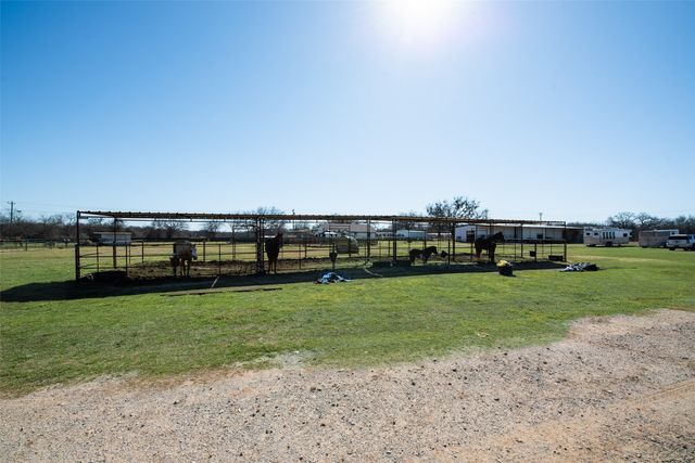 711 801c, Cleburne, TX 76031