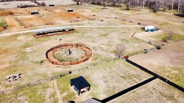 711 801c, Cleburne, TX 76031