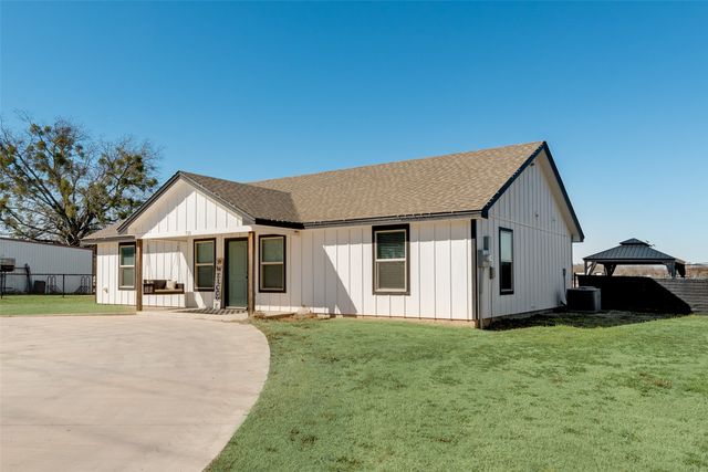 711 801c, Cleburne, TX 76031