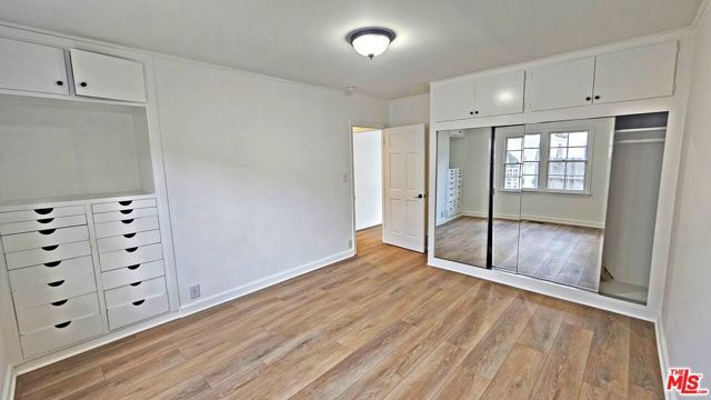 132 S LA PEER Drive, Beverly Hills, CA 90211