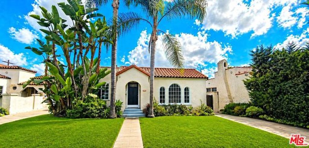 132 S LA PEER Drive, Beverly Hills, CA 90211