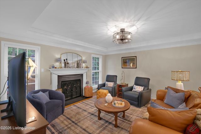 4534 Cherry Forest Cir, Louisville, KY 40245