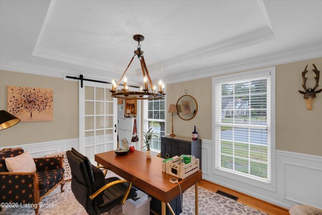 4534 Cherry Forest Cir, Louisville, KY 40245
