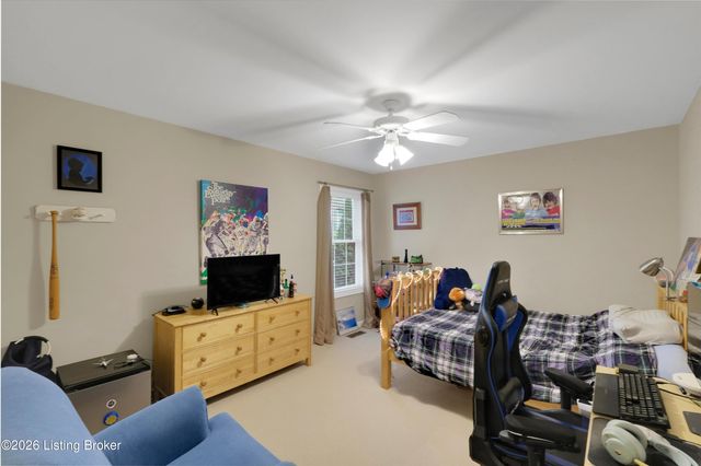 4534 Cherry Forest Cir, Louisville, KY 40245