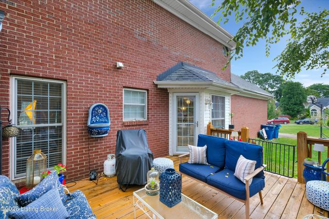 4534 Cherry Forest Cir, Louisville, KY 40245