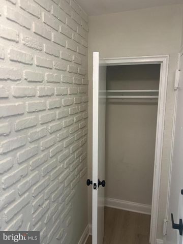 430 RIDGE RD SE #202, Washington, DC 20019