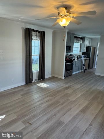 94 WHITE OAKS DR, Pennsville, NJ 08070