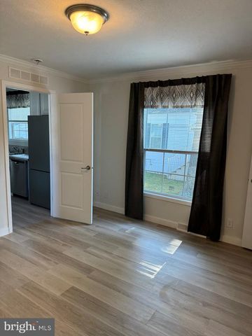 94 WHITE OAKS DR, Pennsville, NJ 08070