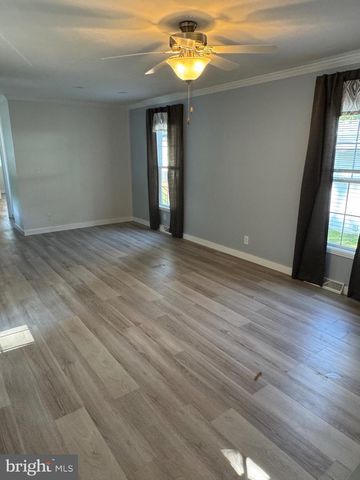 94 WHITE OAKS DR, Pennsville, NJ 08070