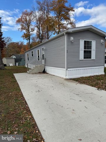 94 WHITE OAKS DR, Pennsville, NJ 08070