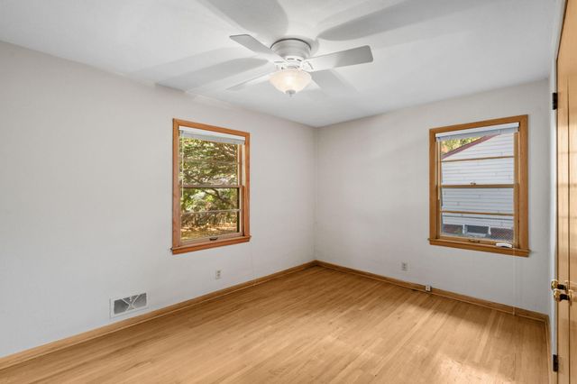 1936 Grant Road, Arden Hills, MN 55112