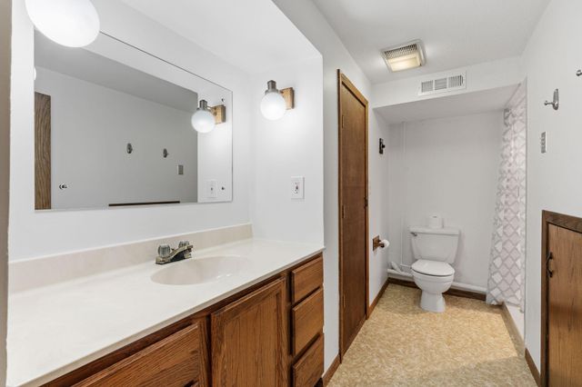 1936 Grant Road, Arden Hills, MN 55112