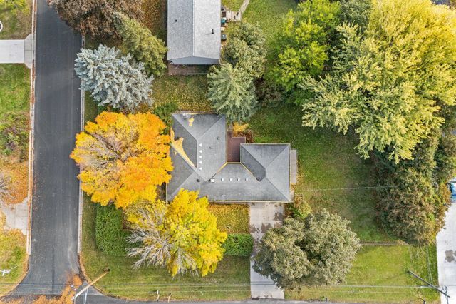 1936 Grant Road, Arden Hills, MN 55112