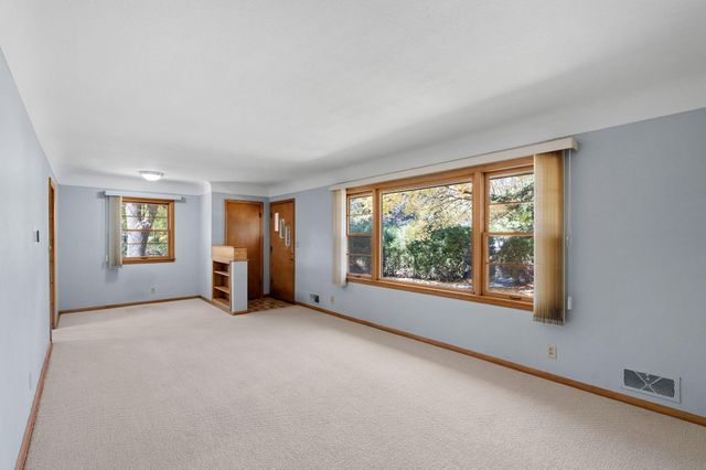 1936 Grant Road, Arden Hills, MN 55112