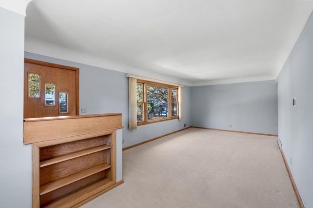 1936 Grant Road, Arden Hills, MN 55112