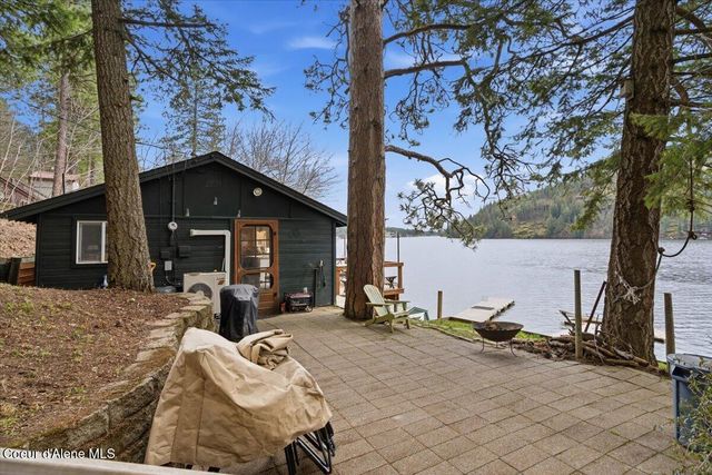 5822 W Boathaven LN, Rathdrum, ID 83858 property photo