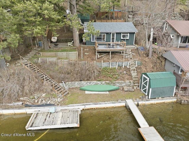 5822 W Boathaven LN, Rathdrum, ID 83858